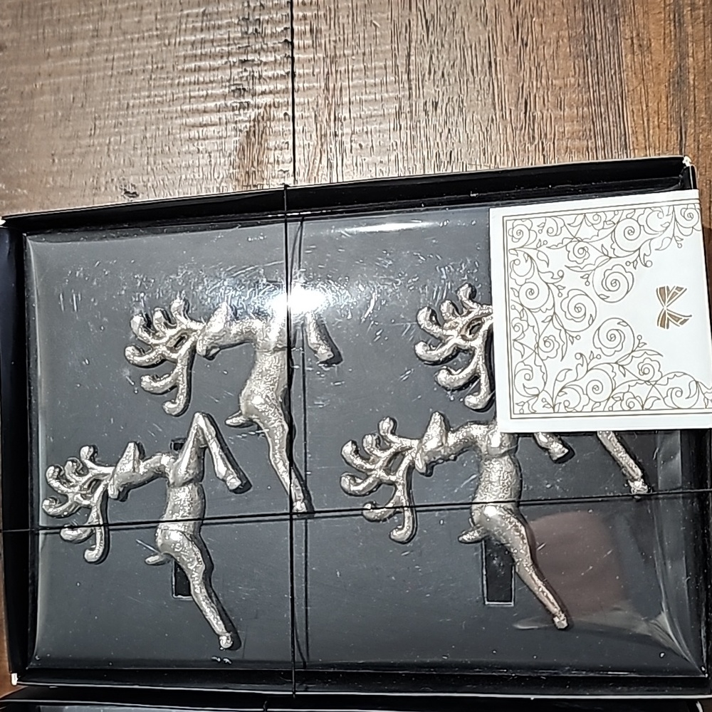 NIB 8 Reindeer Knapkin Rings - Picture 3 of 7